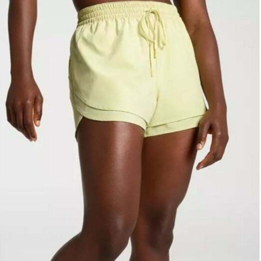Calia Women’s High-Rise Step Up Shorts 3” Inseam Fresh Hay -size XXL NWT